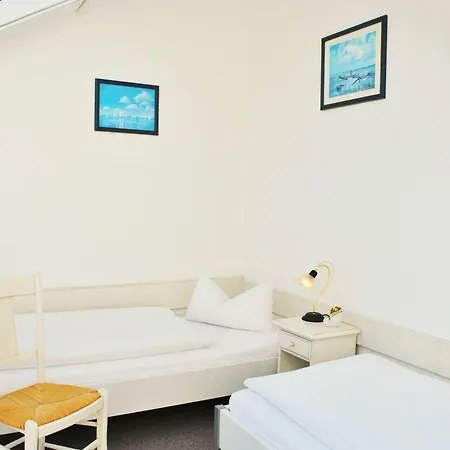 Holiday home Utbuexen In The Strandidyll Hh *